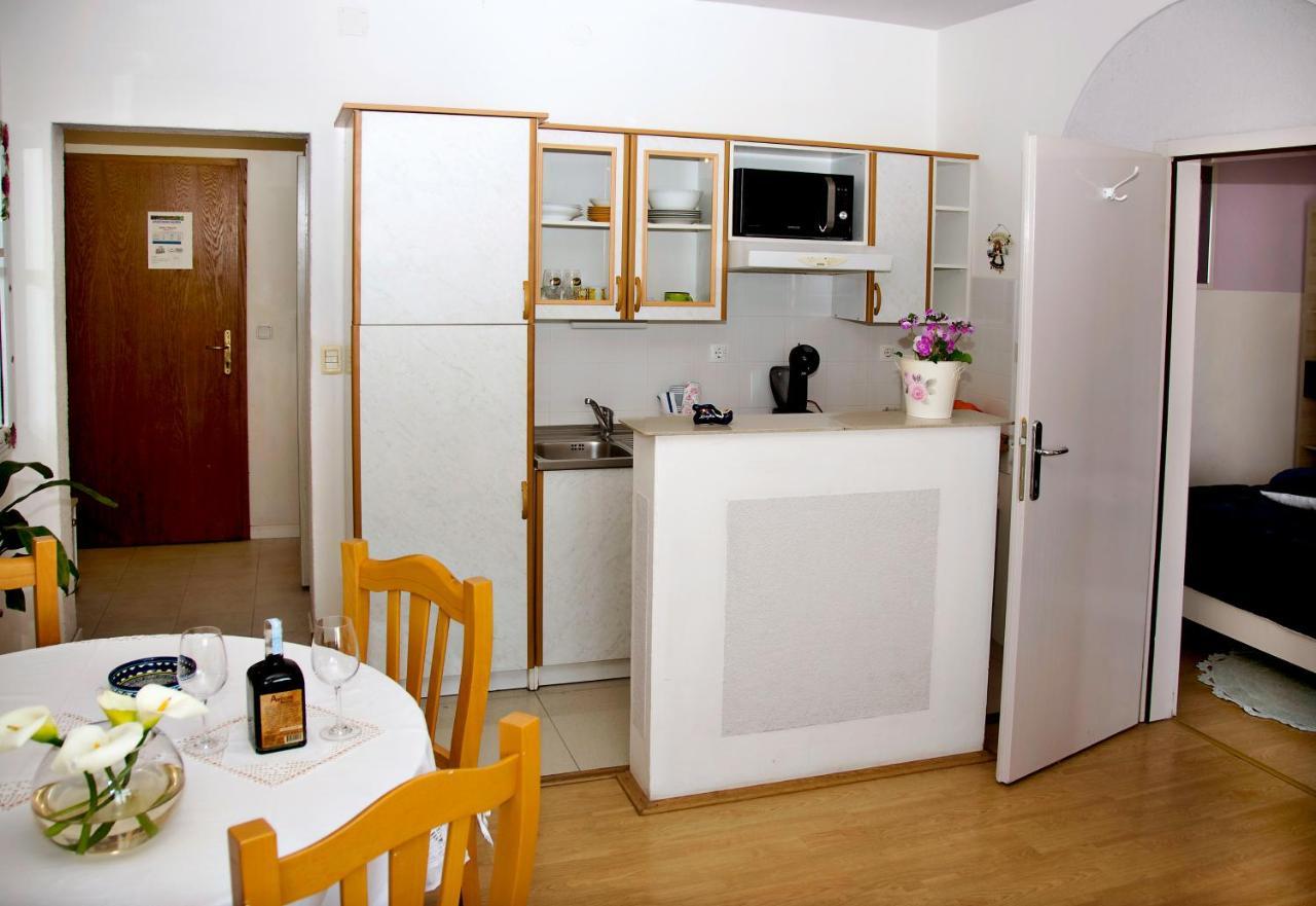 ברודאריצה Apartmani Gloria מראה חיצוני תמונה
